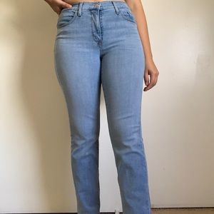 Levi’s Shaping Straight Jeans